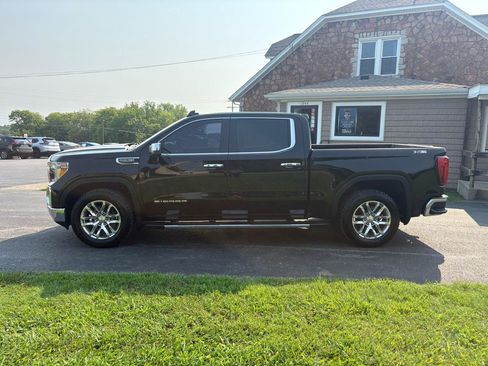 Used 2019 GMC Sierra 1500 SLT w/ SLT Premium Plus Package AWD/4WD image 2