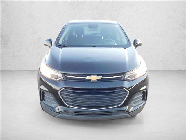 Used 2018 Chevrolet Trax LS w/ LPO, Cargo Package FWD image 2