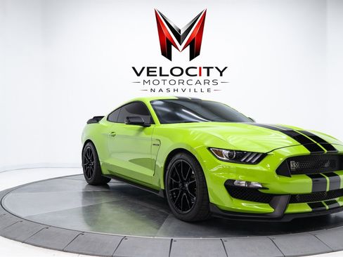 Used 2020 Ford Mustang Shelby GT350 w/ Technology Package image 4