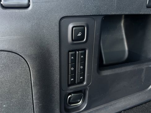 Used 2025 Ford Expedition Max Platinum image 26