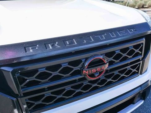 Used 2023 Nissan Frontier Pro-X w/ Pro Convenience Package image 12