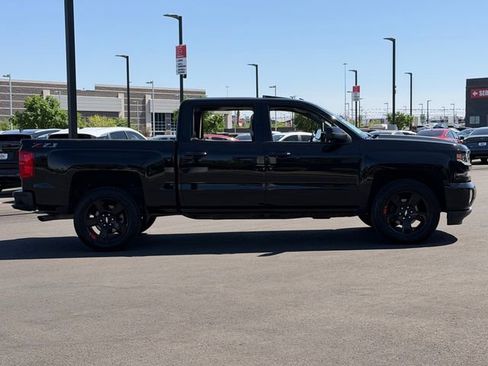 Used 2018 Chevrolet Silverado 1500 LTZ Z71 w/ Redline Edition AWD/4WD image 7