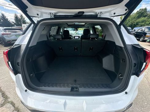 Used 2019 GMC Terrain SLT w/ Preferred Package AWD/4WD image 29