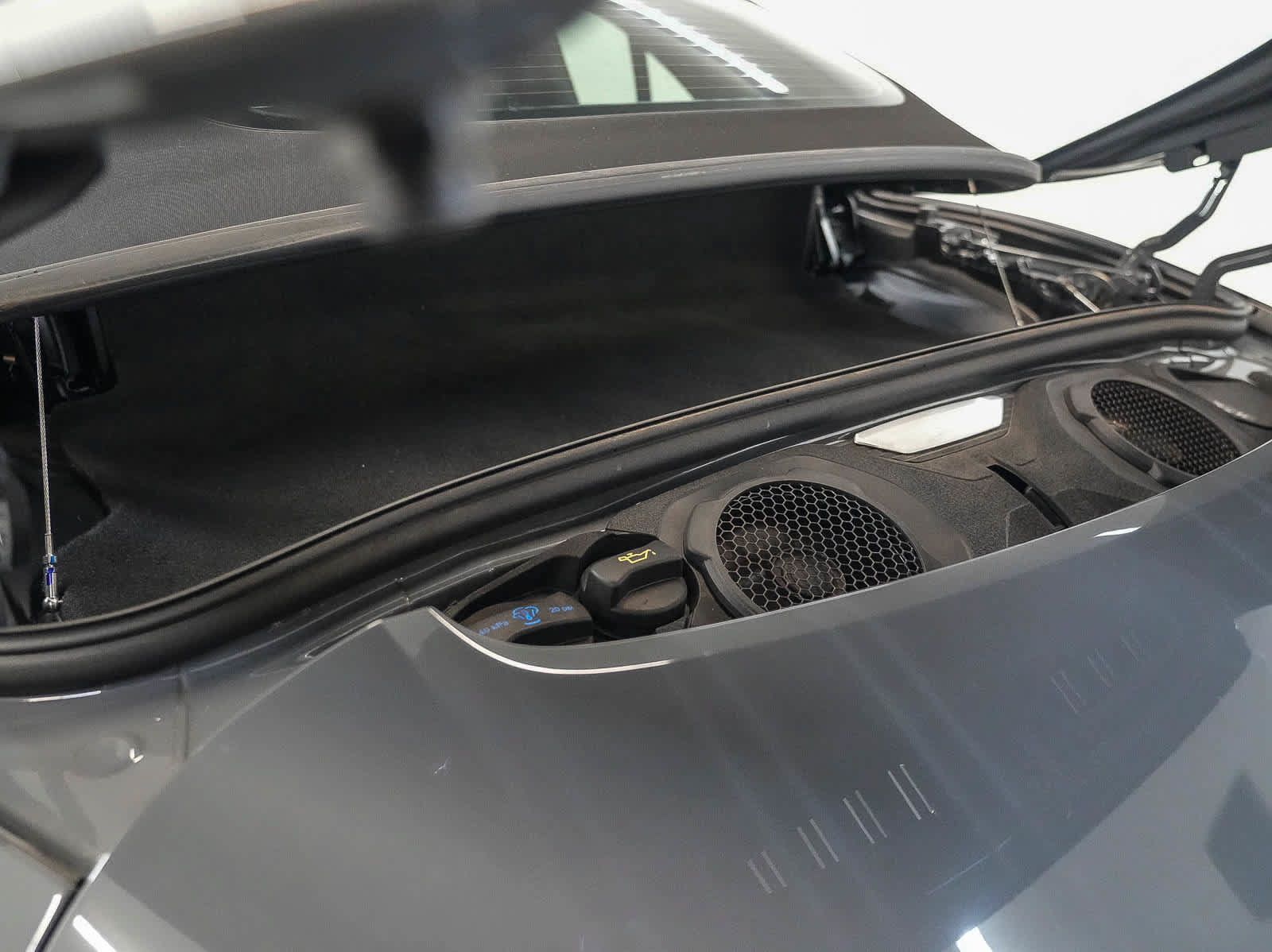 Certified 2025 Porsche 911 Carrera RWD image 29