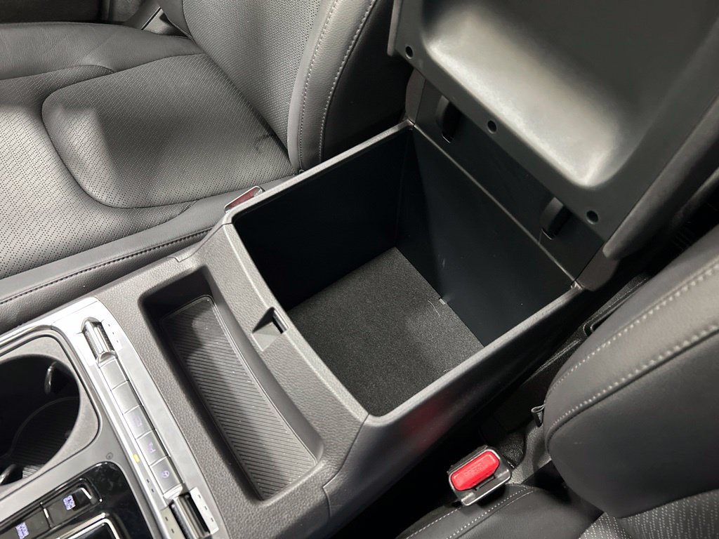 Certified 2025 Kia Carnival SX Prestige FWD image 25