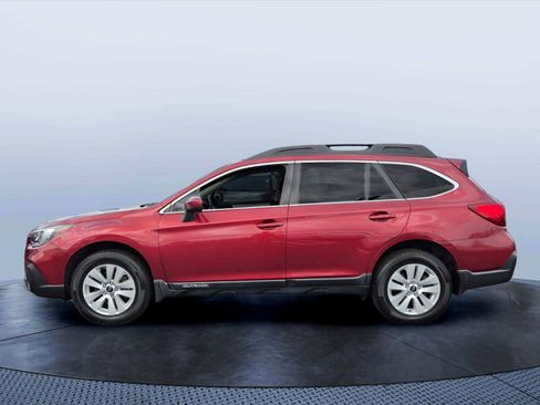 Used 2018 Subaru Outback 2.5i Premium AWD/4WD image 3