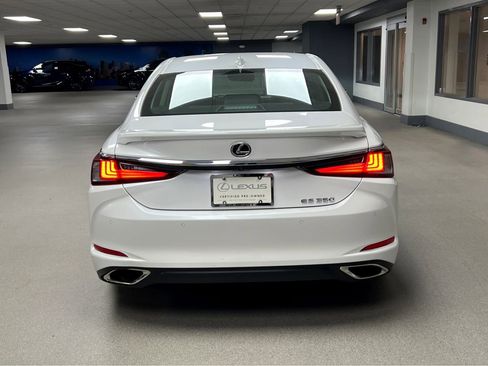 Certified 2023 Lexus ES 350 w/ Premium Package FWD image 6