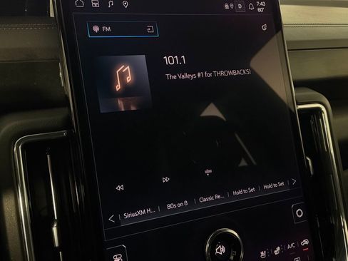 Used 2025 GMC Yukon Denali image 23