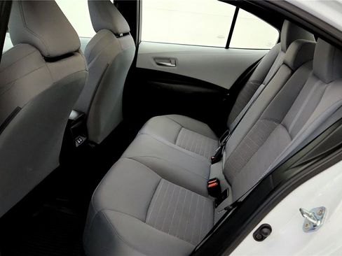Certified 2023 Toyota Corolla SE image 39