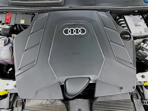 Used 2025 Audi Q7 3.0T Premium Plus image 32