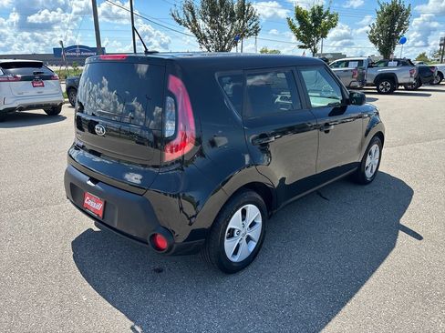 Used 2014 Kia Soul FWD image 5