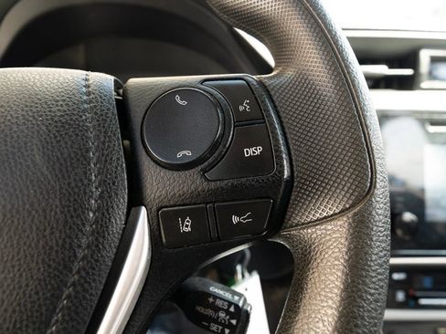 Used 2019 Toyota Corolla LE FWD image 36