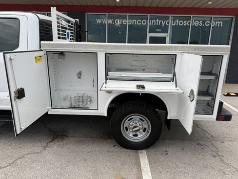 Used 2023 Ford F250 XL w/ XL Chrome Package AWD/4WD image 13