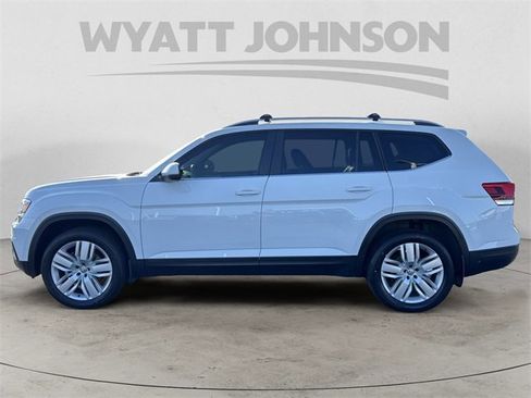 Used 2019 Volkswagen Atlas SE w/ Panoramic Sunroof Package image 2