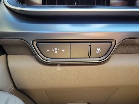 New 2026 Kia Carnival FWD image 24