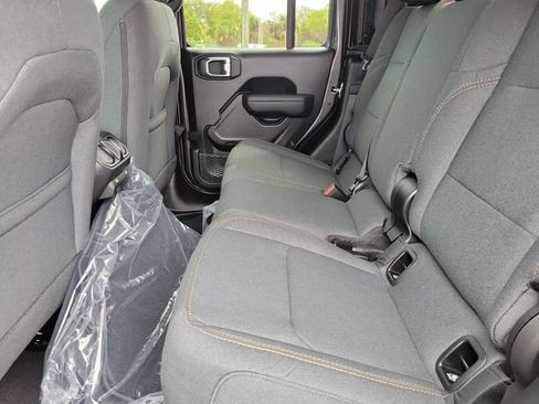 New 2026 Jeep Gladiator Sport image 9