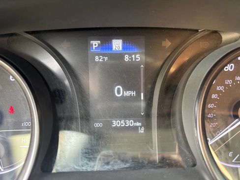 Used 2022 Toyota Camry SE FWD image 21