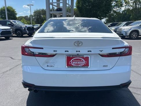 Used 2025 Toyota Camry SE w/ Convenience Package FWD image 8