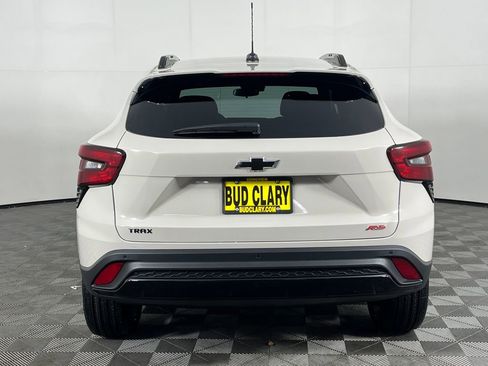 New 2026 Chevrolet Trax RS w/ Driver Confidence Package image 7