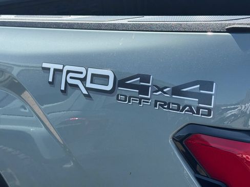 Used 2025 Toyota Tundra Limited w/ TRD Off-Road Package AWD/4WD image 12