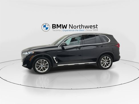 New 2026 BMW X5 xDrive40i w/ Climate Comfort Package image 10