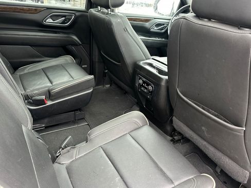 Certified 2023 Chevrolet Suburban Premier image 17