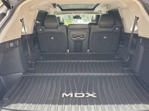 Used 2023 Acura MDX FWD w/ Technology Package image 8