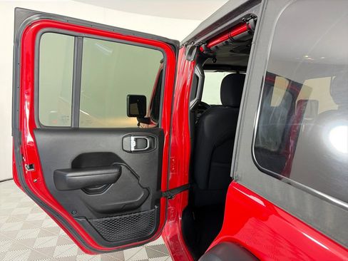 Used 2019 Jeep Wrangler Unlimited Sport S AWD/4WD image 12