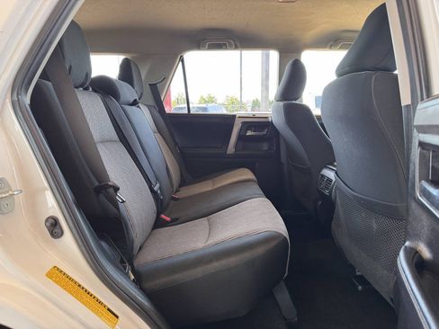 Used 2018 Toyota 4Runner SR5 AWD/4WD image 11