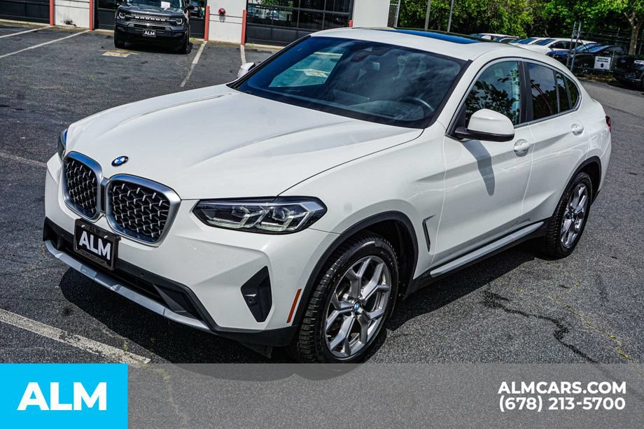Used 2025 BMW X4 xDrive30i AWD/4WD image 14