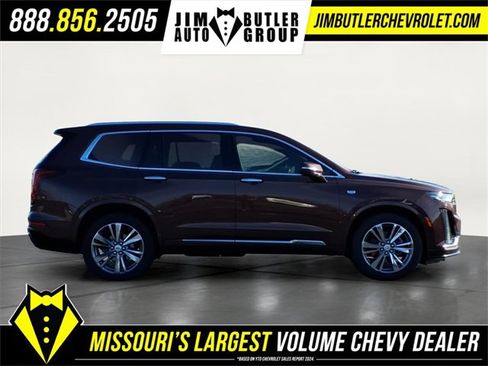 Used 2022 Cadillac XT6 Premium Luxury w/ Technology Package image 5