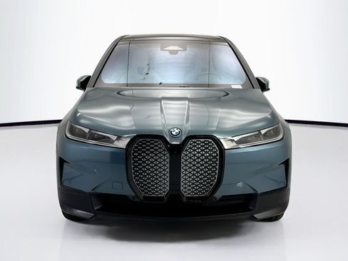 Used 2024 BMW iX xDrive50 w/ Convenience Package AWD/4WD image 2