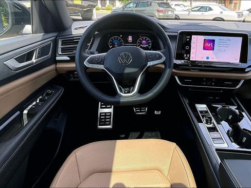 New 2026 Volkswagen Atlas Cross Sport SEL R-Line AWD/4WD image 4