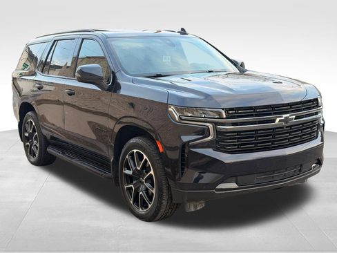Used 2022 Chevrolet Tahoe RST w/ Luxury Package image 3
