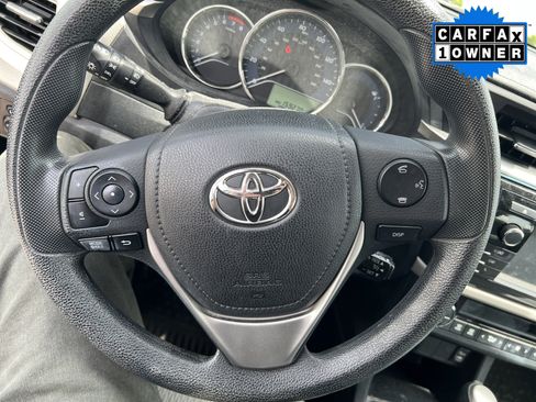 Used 2016 Toyota Corolla LE FWD image 8