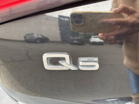 Used 2017 Audi Q5 2.0T Premium Plus w/ Technology Package image 12