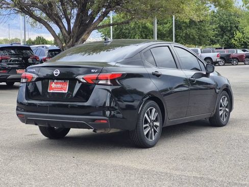 Used 2020 Nissan Versa SV FWD image 3
