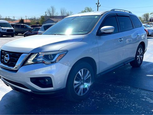 Used 2017 Nissan Pathfinder SL image 7
