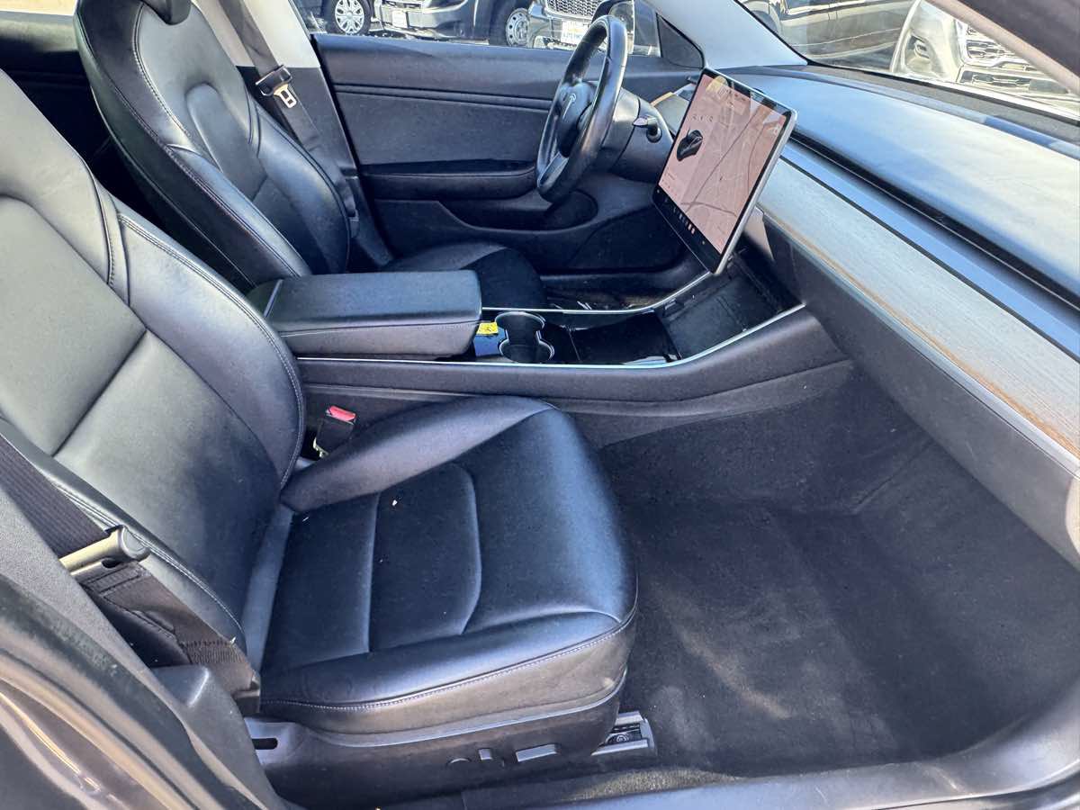 Used 2018 Tesla Model 3 RWD image 14
