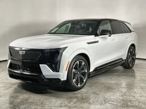 Certified 2025 Cadillac Escalade IQ Sport 2 AWD/4WD image 4