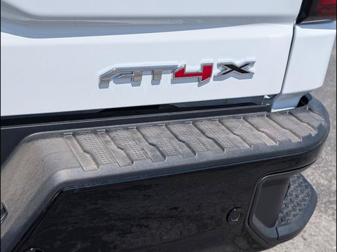 New 2026 GMC Sierra 1500 AT4X AWD/4WD image 18