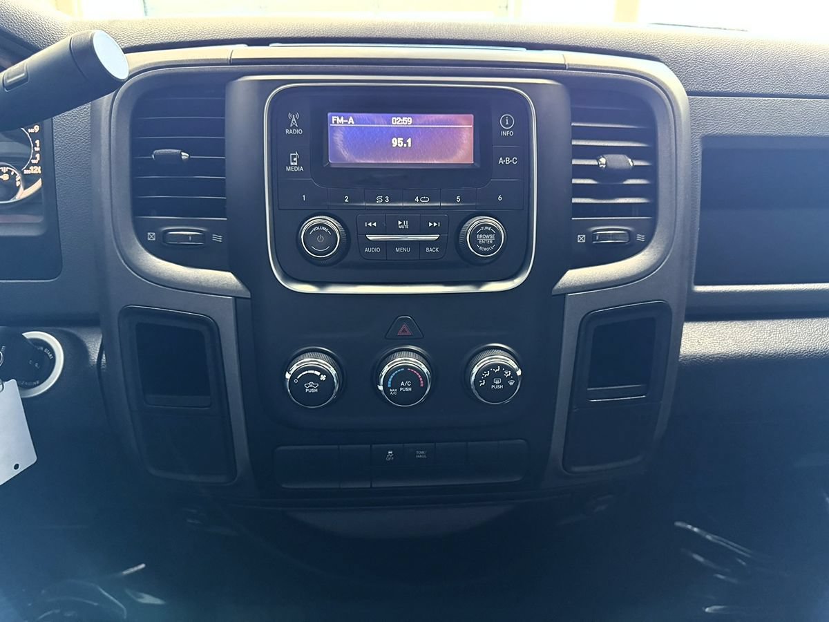 Used 2013 RAM 1500 Express RWD image 22