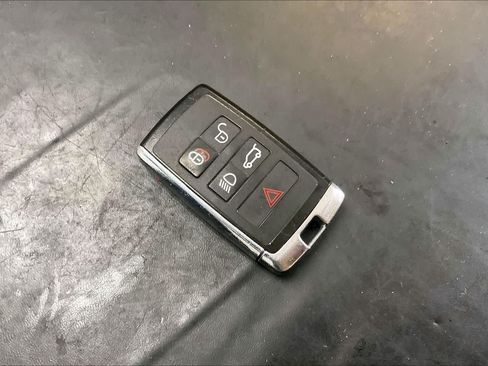 Used 2021 Land Rover Range Rover Evoque SE AWD/4WD image 18