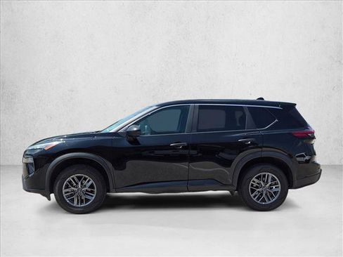 Used 2024 Nissan Rogue S AWD/4WD image 8