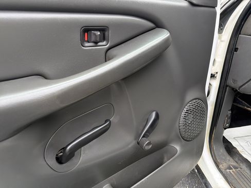 Used 2007 Chevrolet Silverado 3500 2WD Extended Cab w/ Heavy-Duty Power Package image 11