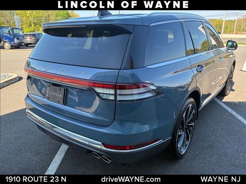 Used 2026 Lincoln Aviator Reserve AWD/4WD image 7