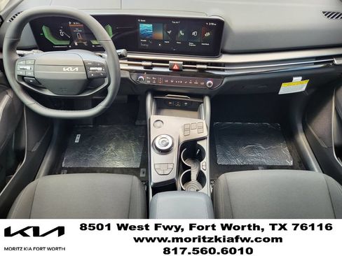 New 2026 Kia Sportage LX FWD image 18