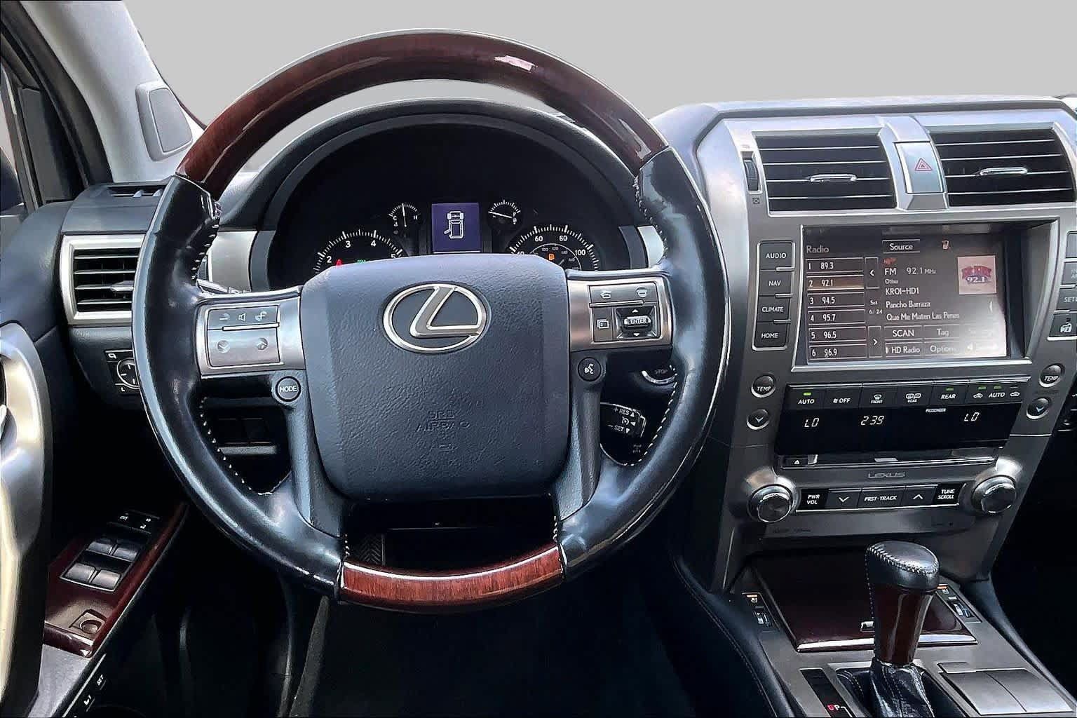 Used 2016 Lexus GX 460 w/ Premium Package AWD/4WD image 6