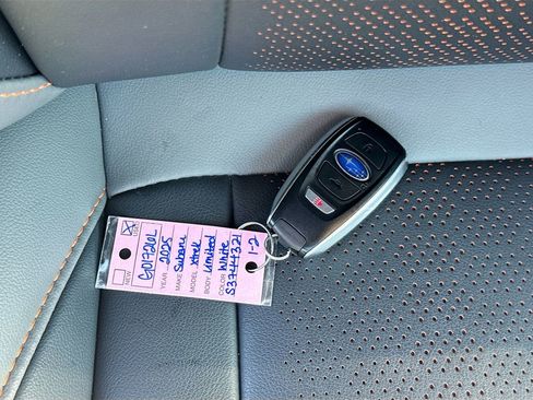 Certified 2025 Subaru Crosstrek 2.5i Limited w/ Crosstrek Mirror Package image 41