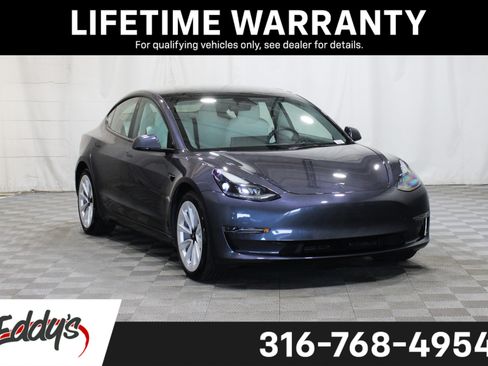 Used 2023 Tesla Model 3 Standard Range RWD image 1
